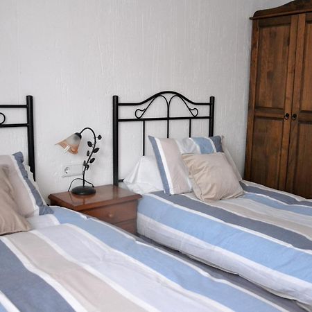 ויאלבה דה לה סיירה Apartamentos La Sierra מראה חיצוני תמונה