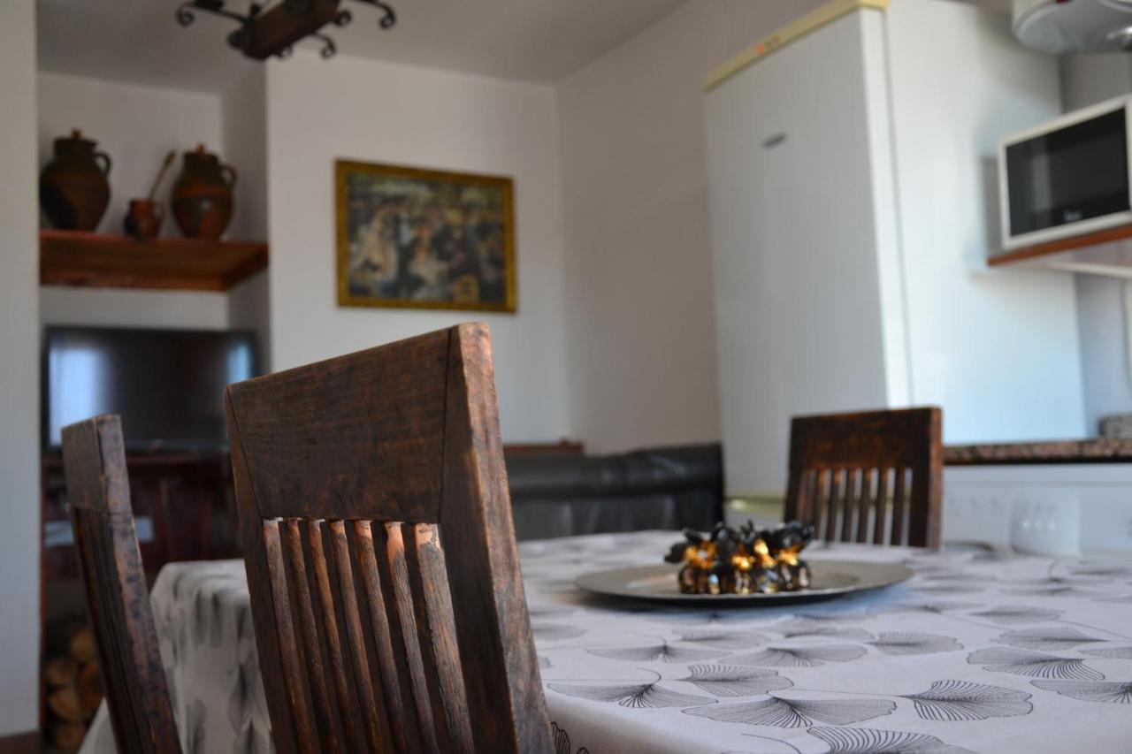 ויאלבה דה לה סיירה Apartamentos La Sierra מראה חיצוני תמונה